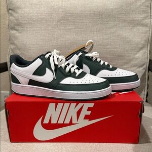 Nike Unisex Dark Green and White Sneakers